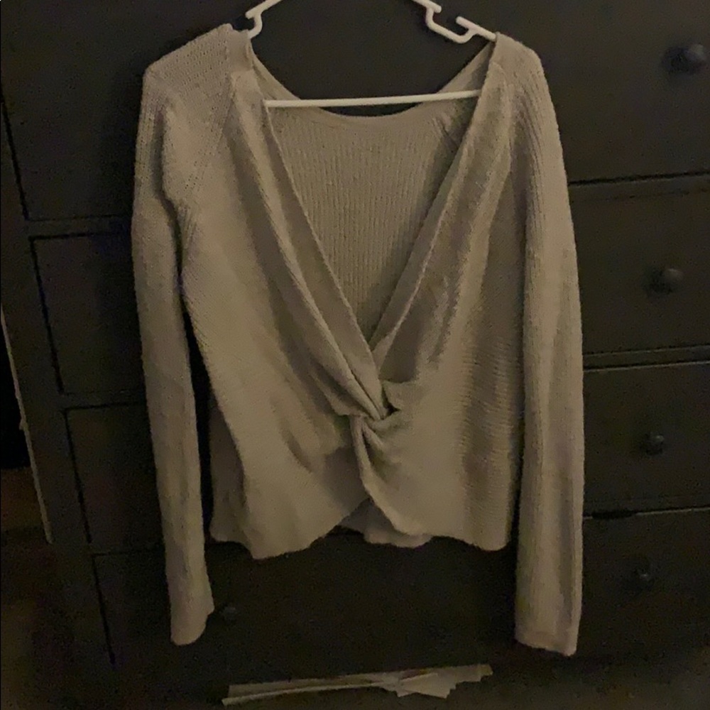 Open back sweater - Picture 2 of 3